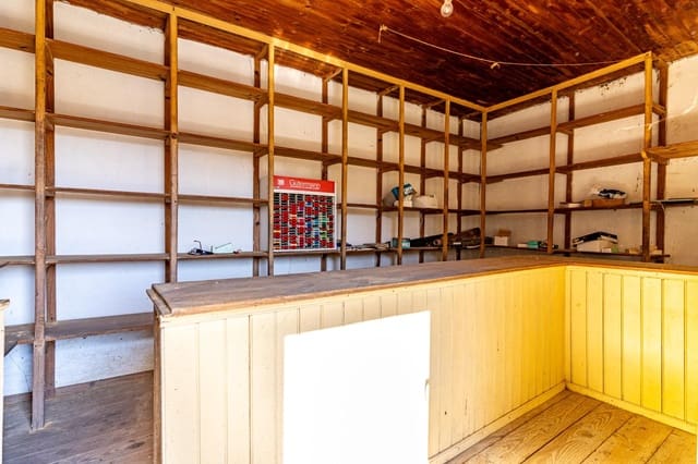 3 soveværelse Finca/Landehus til salg i Malpica de Bergantiños med garage - € 89.000 (Ref: 9383403)