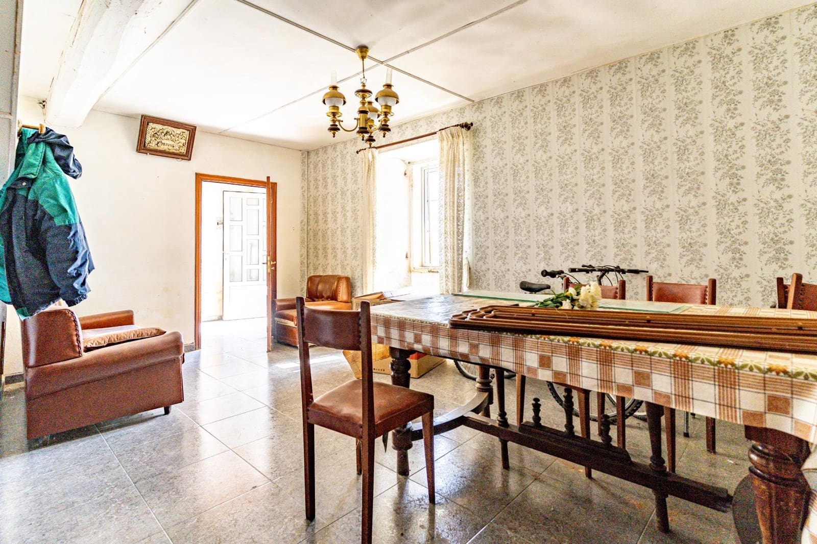 3 quarto Quinta/Casa Rural para venda em Malpica de Bergantinos com garagem - 89 000 € (Ref: 9383403)