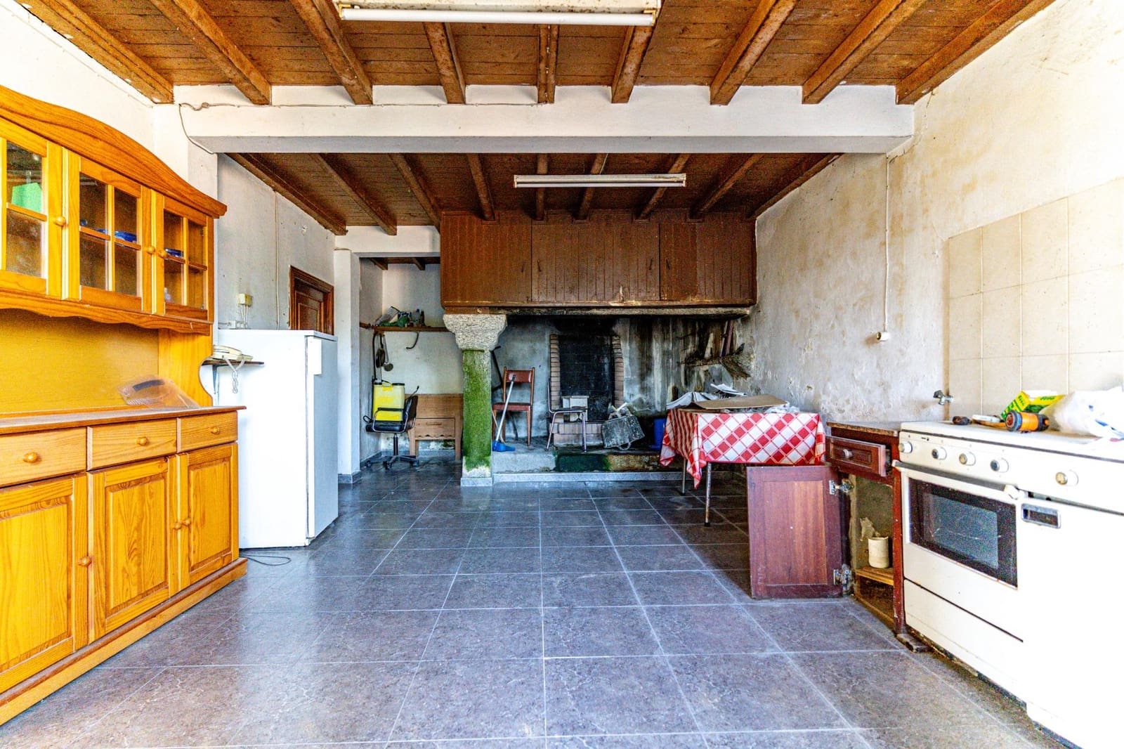 3 quarto Quinta/Casa Rural para venda em Malpica de Bergantinos com garagem - 89 000 € (Ref: 9383403)