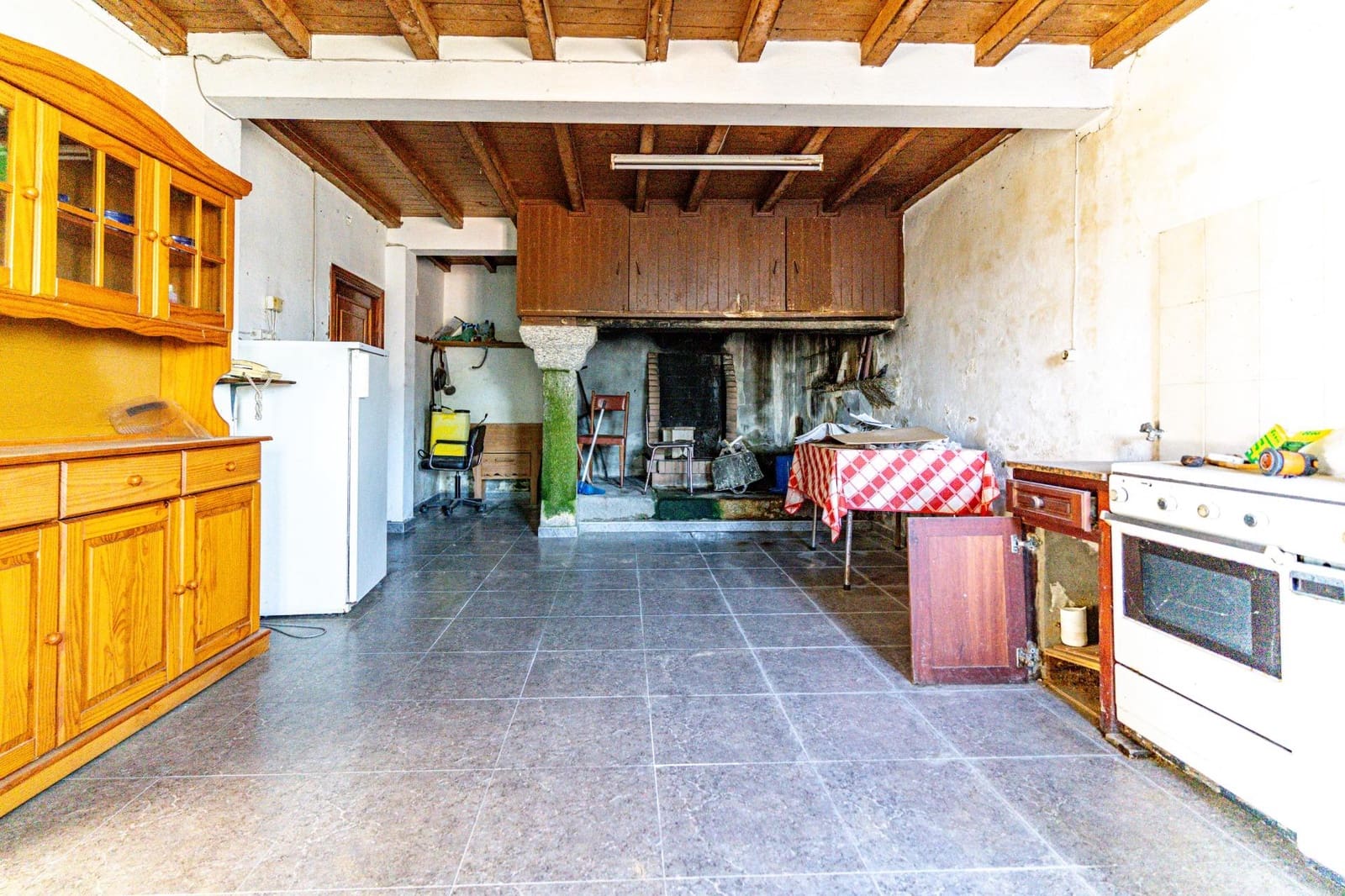 3 quarto Quinta/Casa Rural para venda em Malpica de Bergantinos com garagem - 89 000 € (Ref: 9383403)