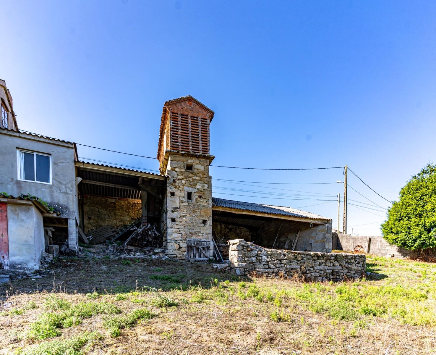 3 quarto Quinta/Casa Rural para venda em Malpica de Bergantinos com garagem - 89 000 € (Ref: 9383403)
