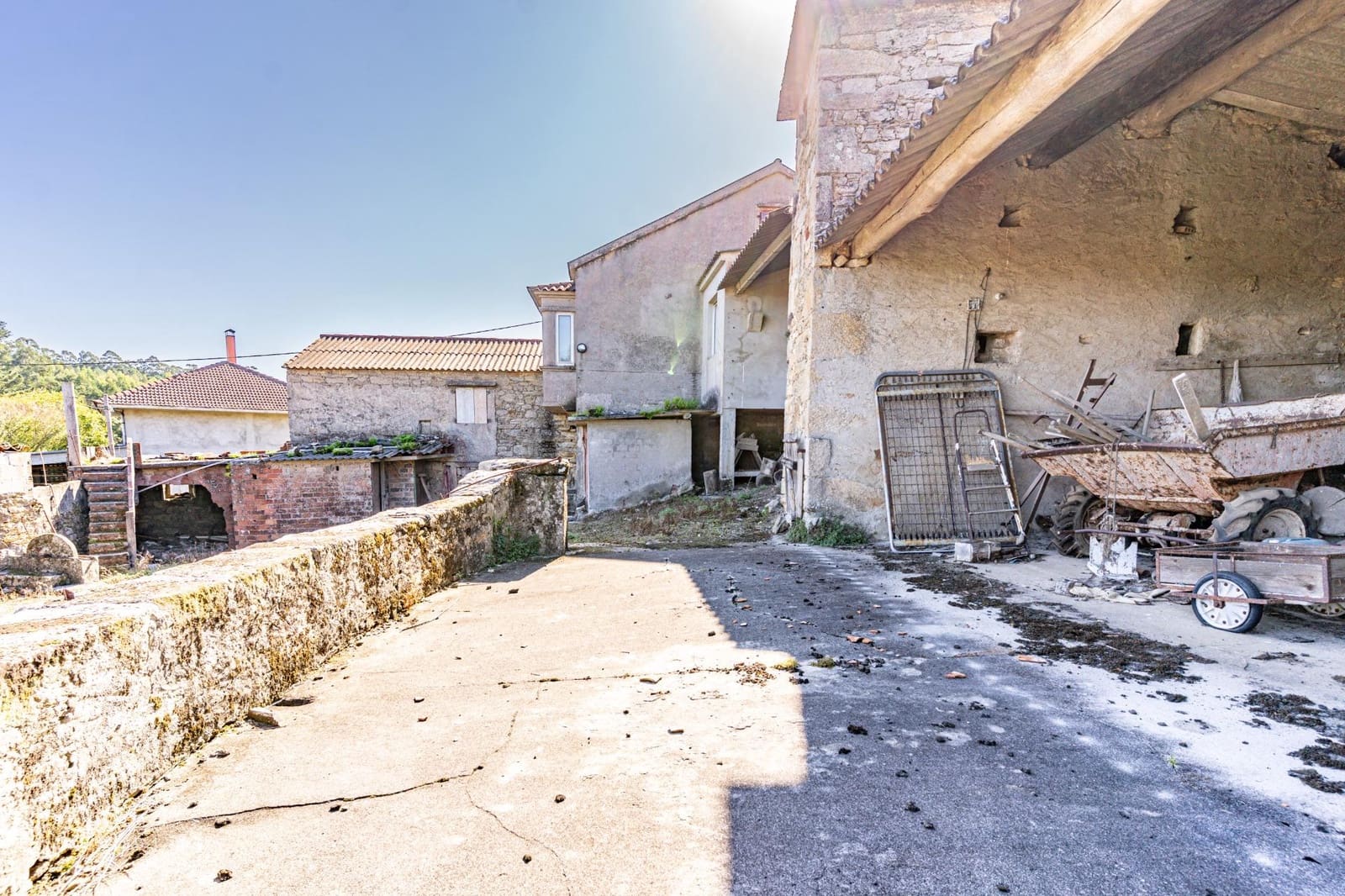 3 quarto Quinta/Casa Rural para venda em Malpica de Bergantinos com garagem - 89 000 € (Ref: 9383403)