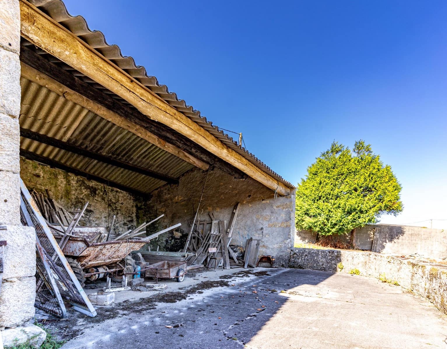 3 quarto Quinta/Casa Rural para venda em Malpica de Bergantinos com garagem - 89 000 € (Ref: 9383403)