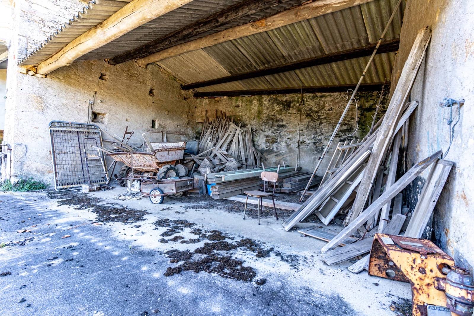 3 quarto Quinta/Casa Rural para venda em Malpica de Bergantinos com garagem - 89 000 € (Ref: 9383403)