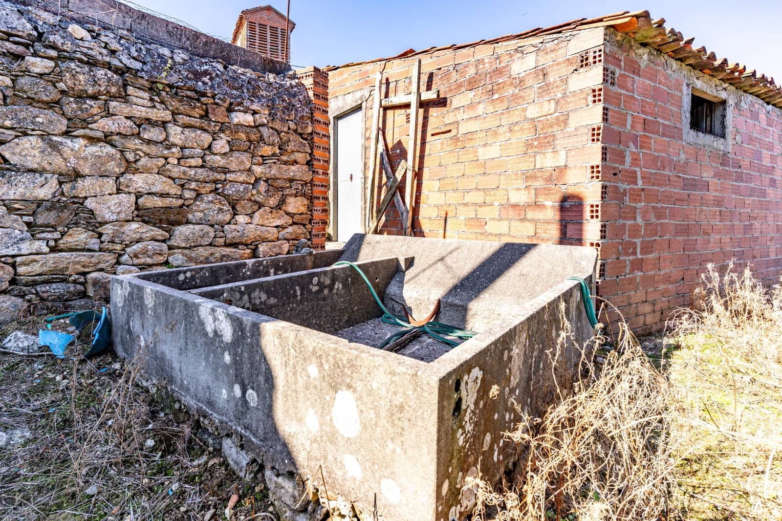 3 quarto Quinta/Casa Rural para venda em Malpica de Bergantinos com garagem - 89 000 € (Ref: 9383403)