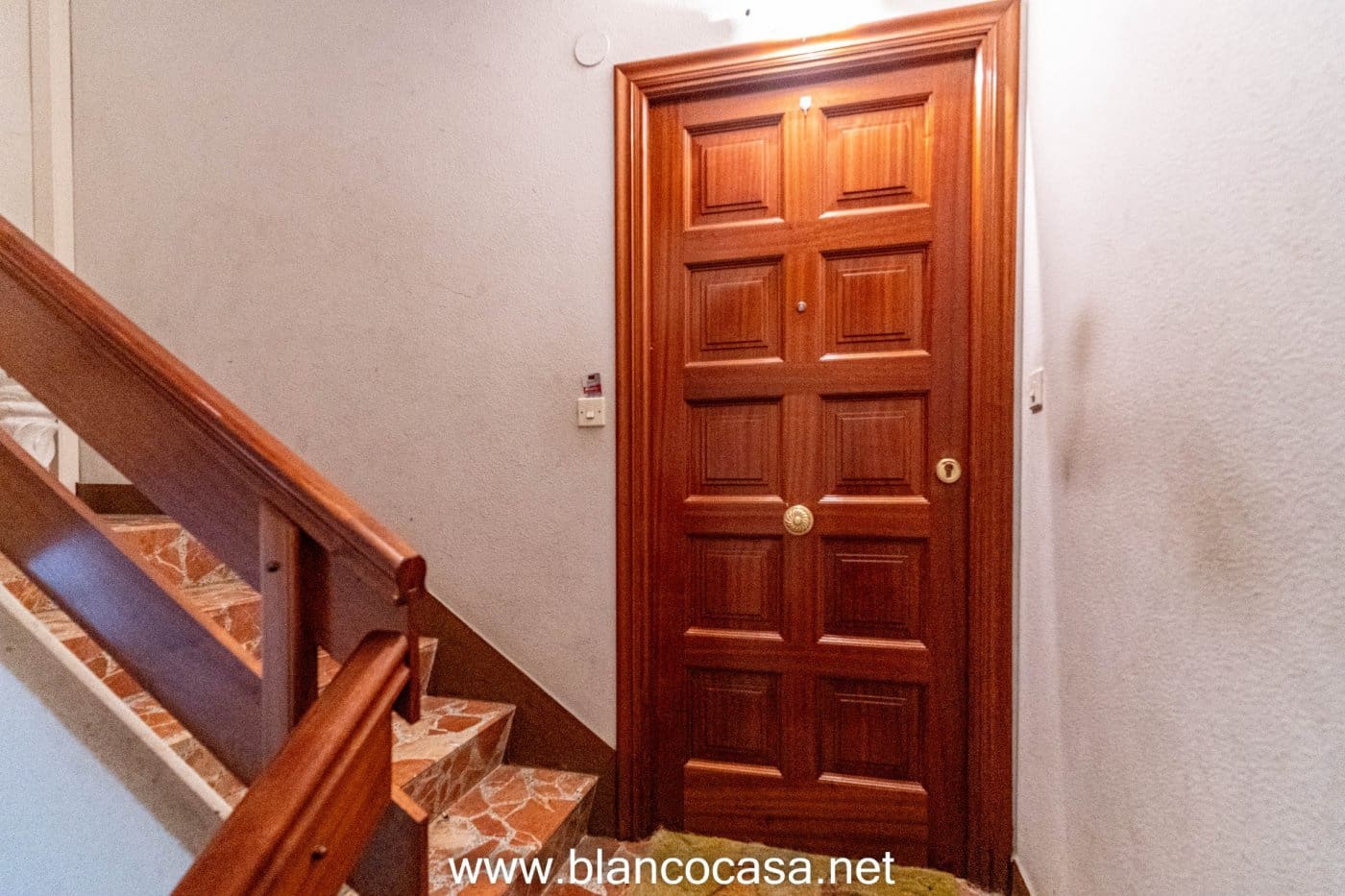 8 makuuhuone Kaupallinen myytävänä paikassa Carballo - 850 000 € (Ref: 9383405)