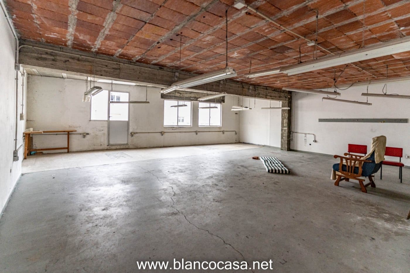 8 makuuhuone Kaupallinen myytävänä paikassa Carballo - 850 000 € (Ref: 9383405)