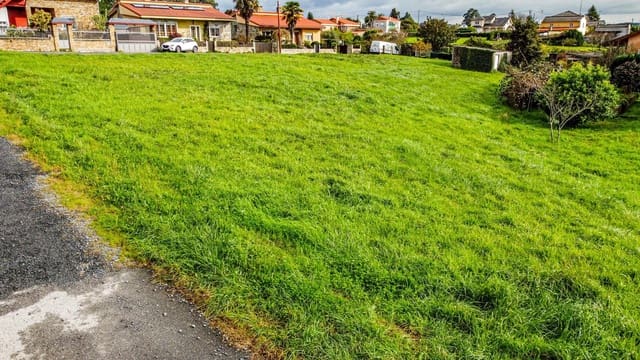 Building Plot for sale in Oleiros - € 129,900 (Ref: 9383406)