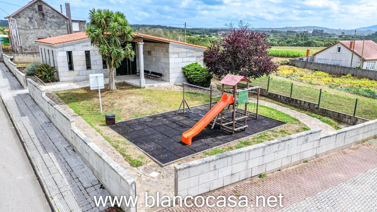 Działka budowlana na sprzedaż w A Laracha - 119 900 € (Ref: 9383413)