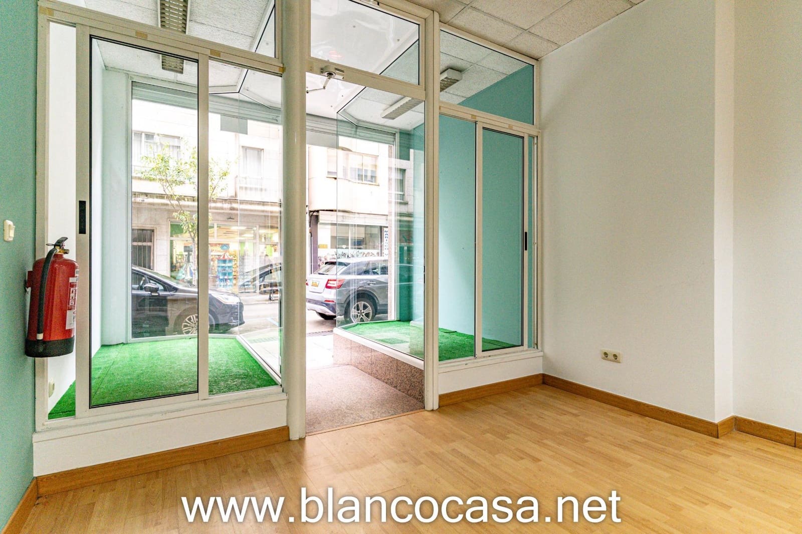 Erhverv til leje i Carballo - € 450 (Ref: 9383415)