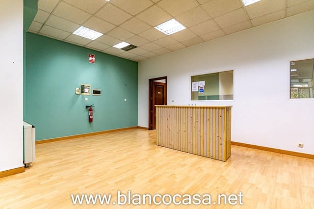 Gewerbe zu vermieten in Carballo - 450 € (Ref: 9383415)