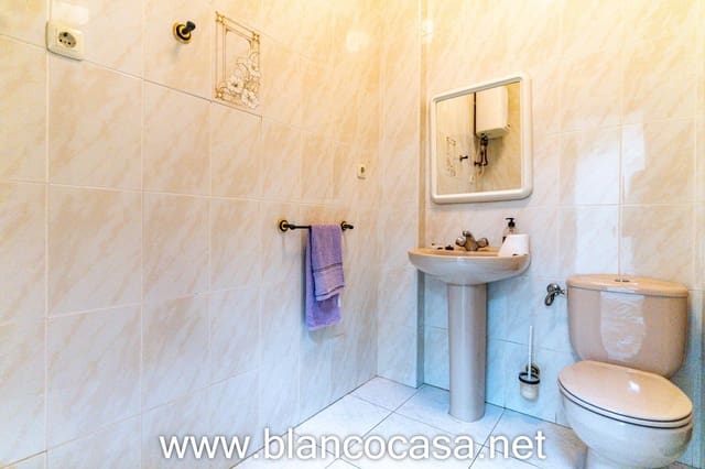 Gewerbe zu vermieten in Carballo - 450 € (Ref: 9383415)