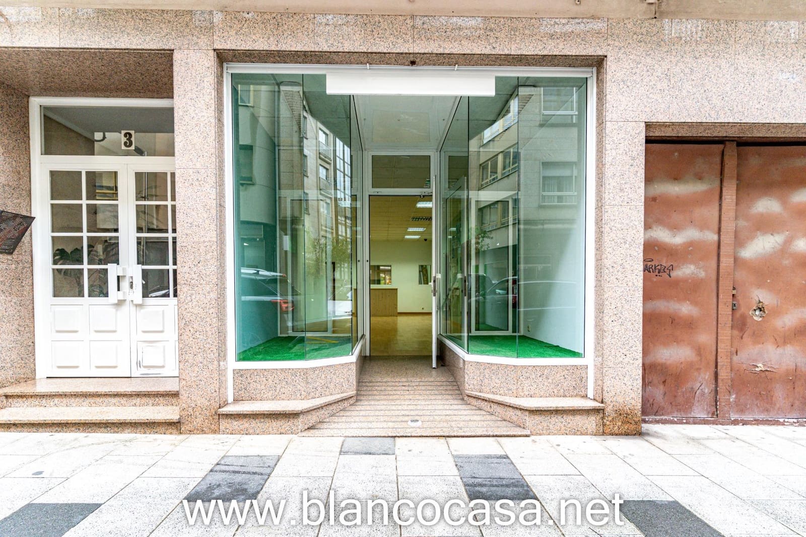 Erhverv til leje i Carballo - € 450 (Ref: 9383415)