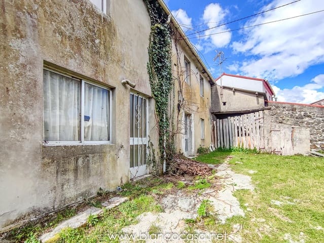 5 soverom Finca/Herregård til salgs i Carballo med garasje - € 59 900 (Ref: 9383419)