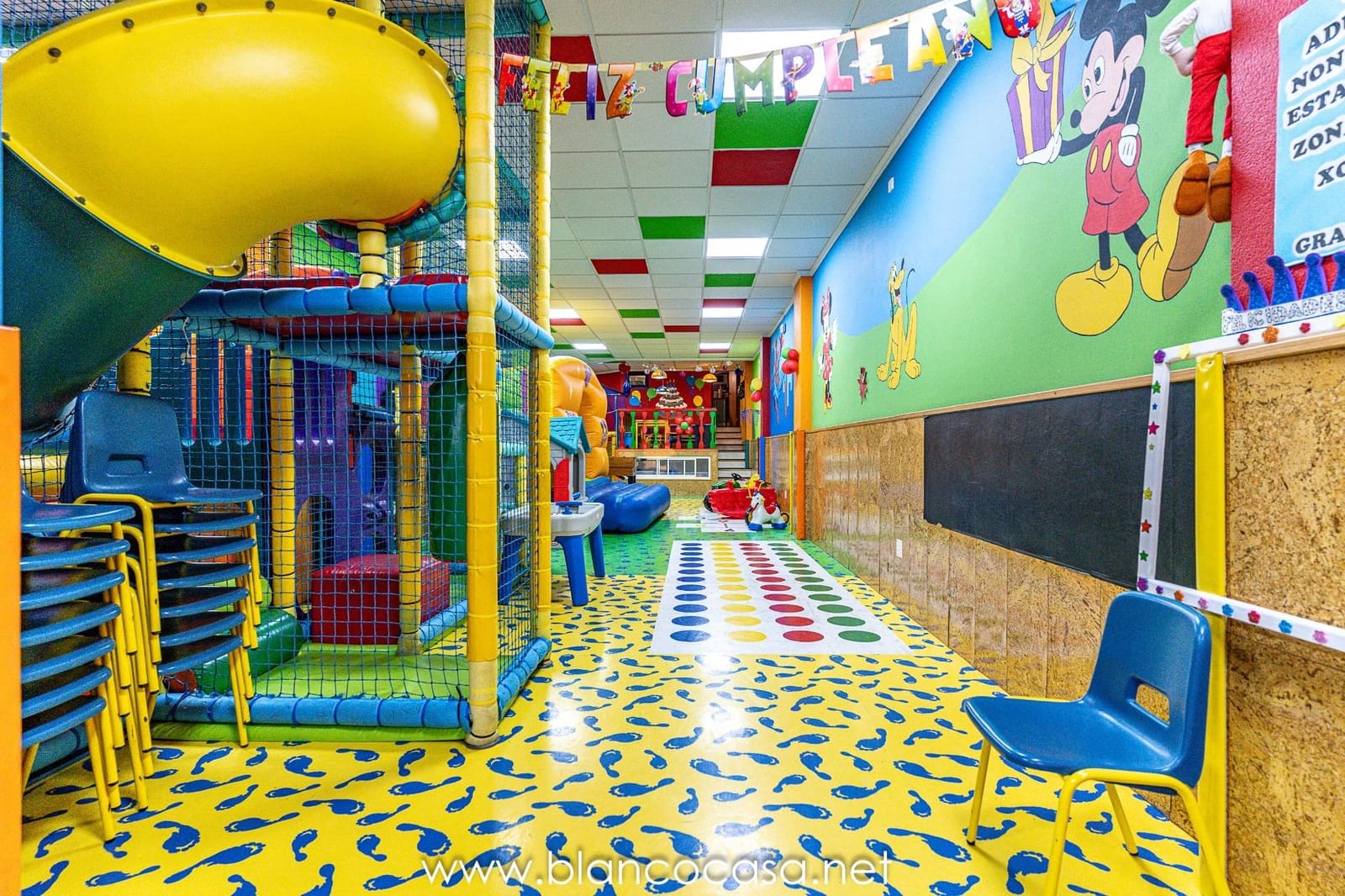 Business for rent in Carballo - € 600 (Ref: 9383421)