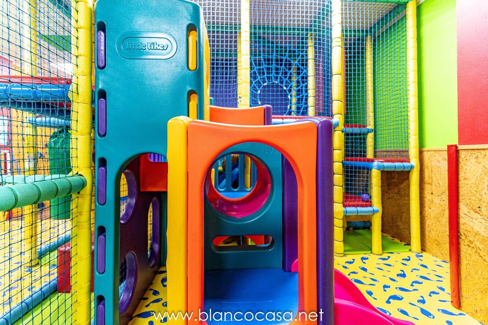 Business for rent in Carballo - € 600 (Ref: 9383421)