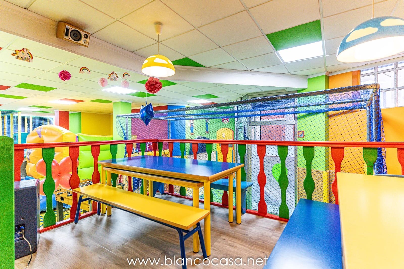 Business for rent in Carballo - € 600 (Ref: 9383421)