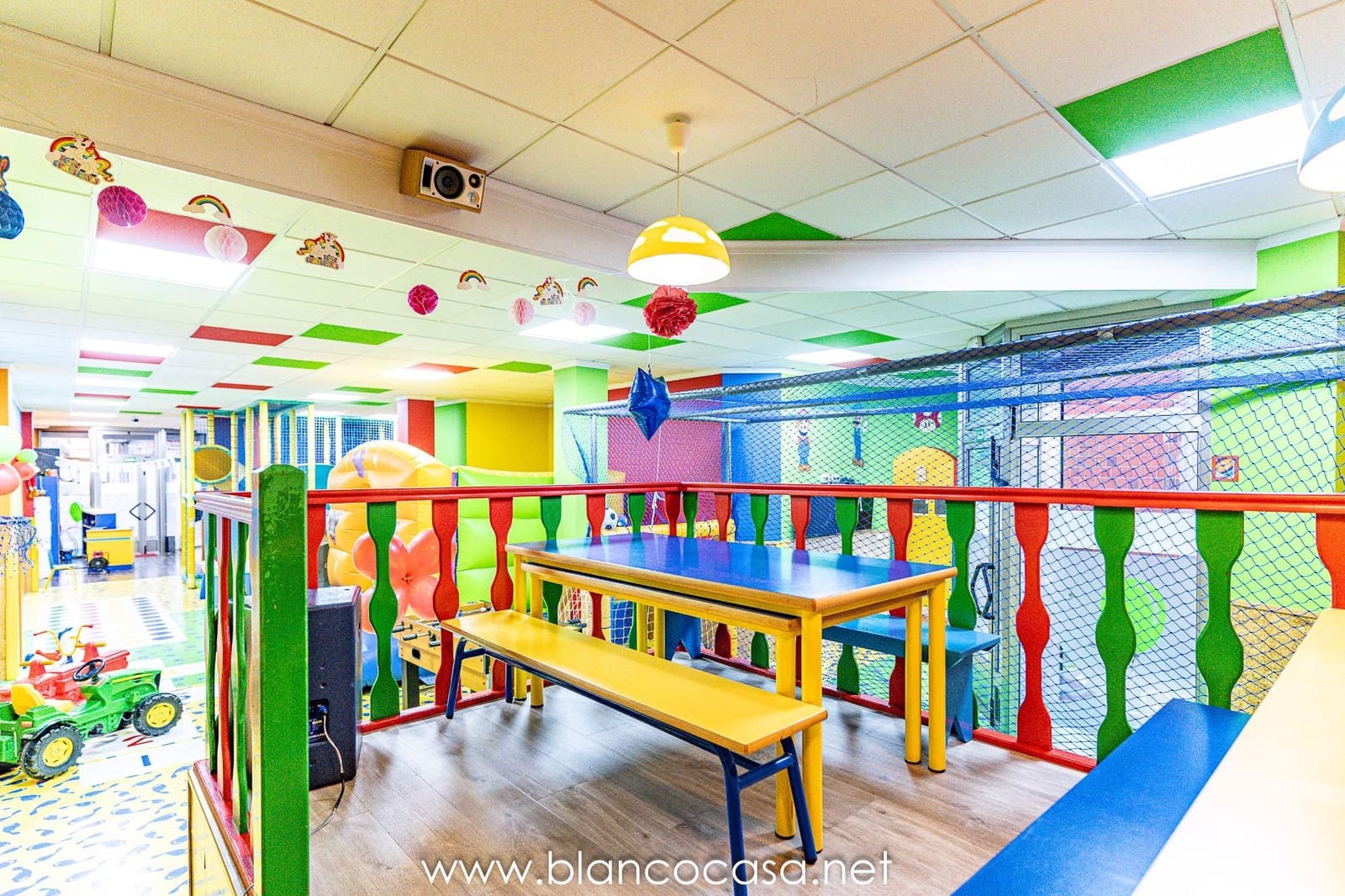 Business for rent in Carballo - € 600 (Ref: 9383421)