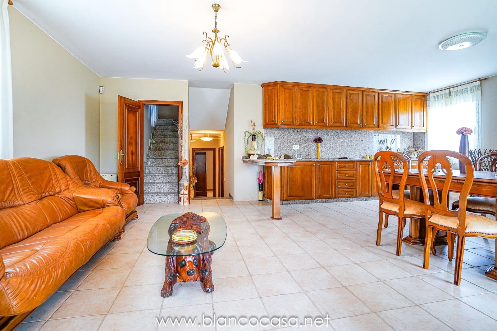 7 sypialnia Finka/Dom wiejski na sprzedaż w Malpica de Bergantinos z garażem - 294 000 € (Ref: 9383424)