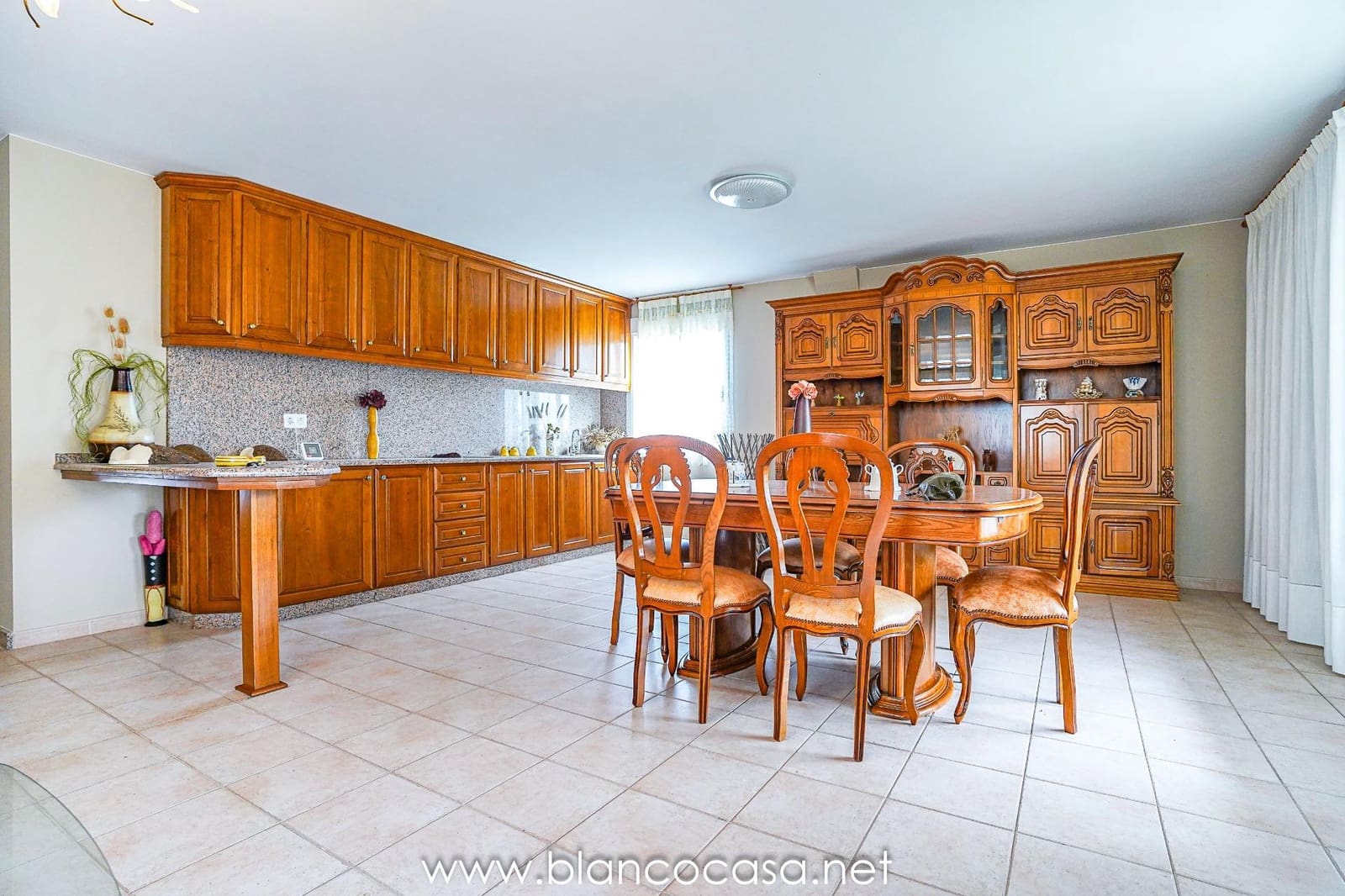 7 sypialnia Finka/Dom wiejski na sprzedaż w Malpica de Bergantinos z garażem - 294 000 € (Ref: 9383424)