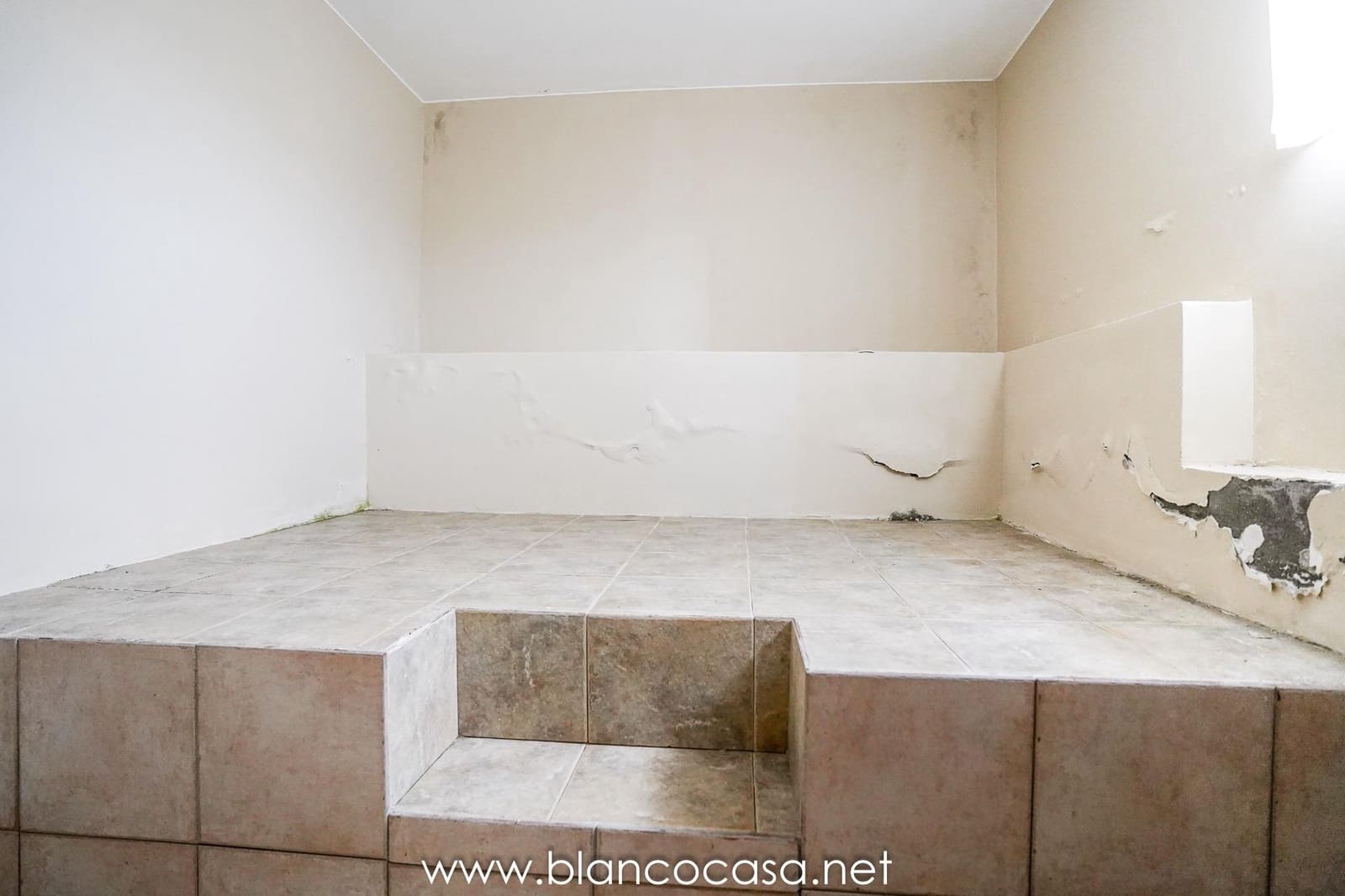 7 sypialnia Finka/Dom wiejski na sprzedaż w Malpica de Bergantinos z garażem - 294 000 € (Ref: 9383424)