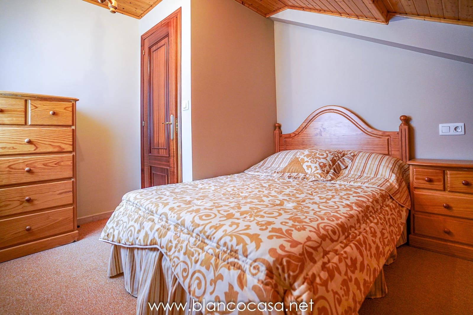 7 sypialnia Finka/Dom wiejski na sprzedaż w Malpica de Bergantinos z garażem - 294 000 € (Ref: 9383424)