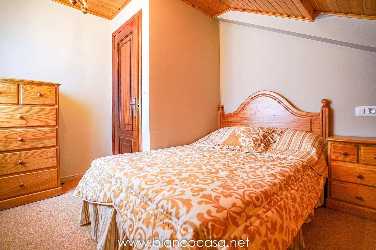 7 sypialnia Finka/Dom wiejski na sprzedaż w Malpica de Bergantinos z garażem - 294 000 € (Ref: 9383424)