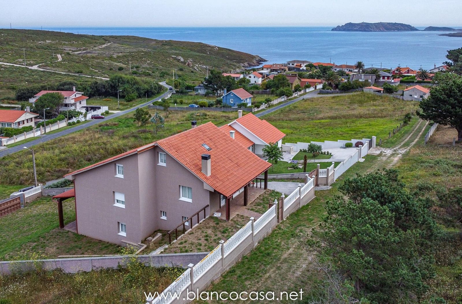 7 sypialnia Finka/Dom wiejski na sprzedaż w Malpica de Bergantinos z garażem - 294 000 € (Ref: 9383424)