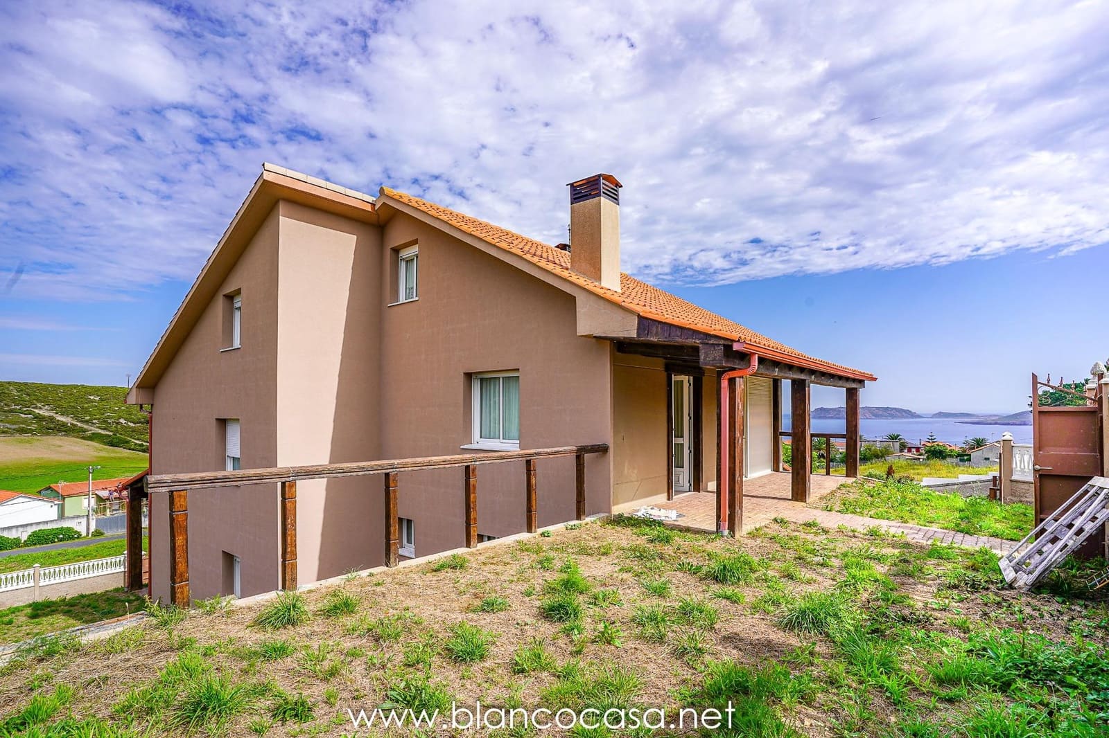 7 sypialnia Finka/Dom wiejski na sprzedaż w Malpica de Bergantinos z garażem - 294 000 € (Ref: 9383424)