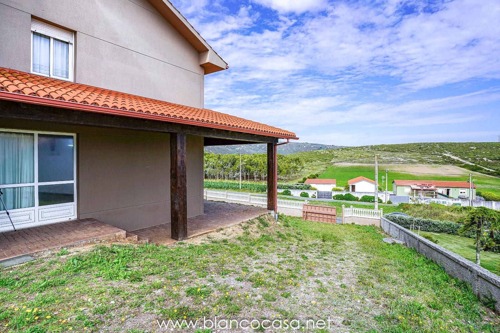 7 sypialnia Finka/Dom wiejski na sprzedaż w Malpica de Bergantinos z garażem - 294 000 € (Ref: 9383424)