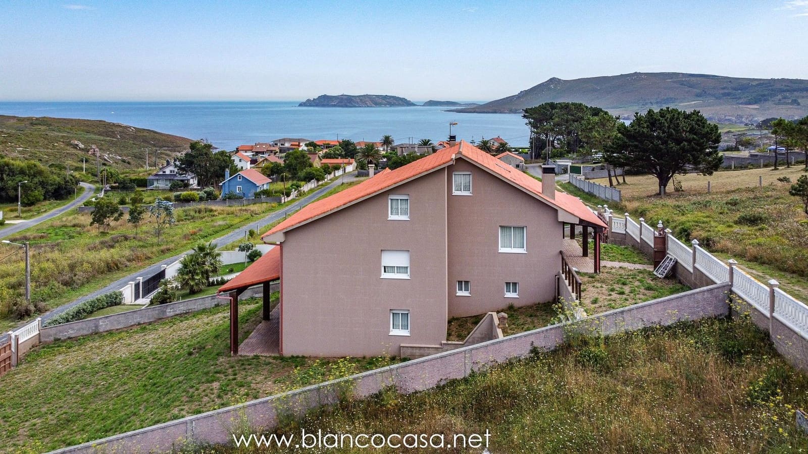 7 sypialnia Finka/Dom wiejski na sprzedaż w Malpica de Bergantinos z garażem - 294 000 € (Ref: 9383424)