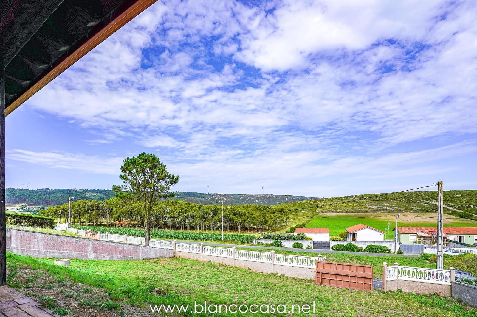 7 sypialnia Finka/Dom wiejski na sprzedaż w Malpica de Bergantinos z garażem - 294 000 € (Ref: 9383424)