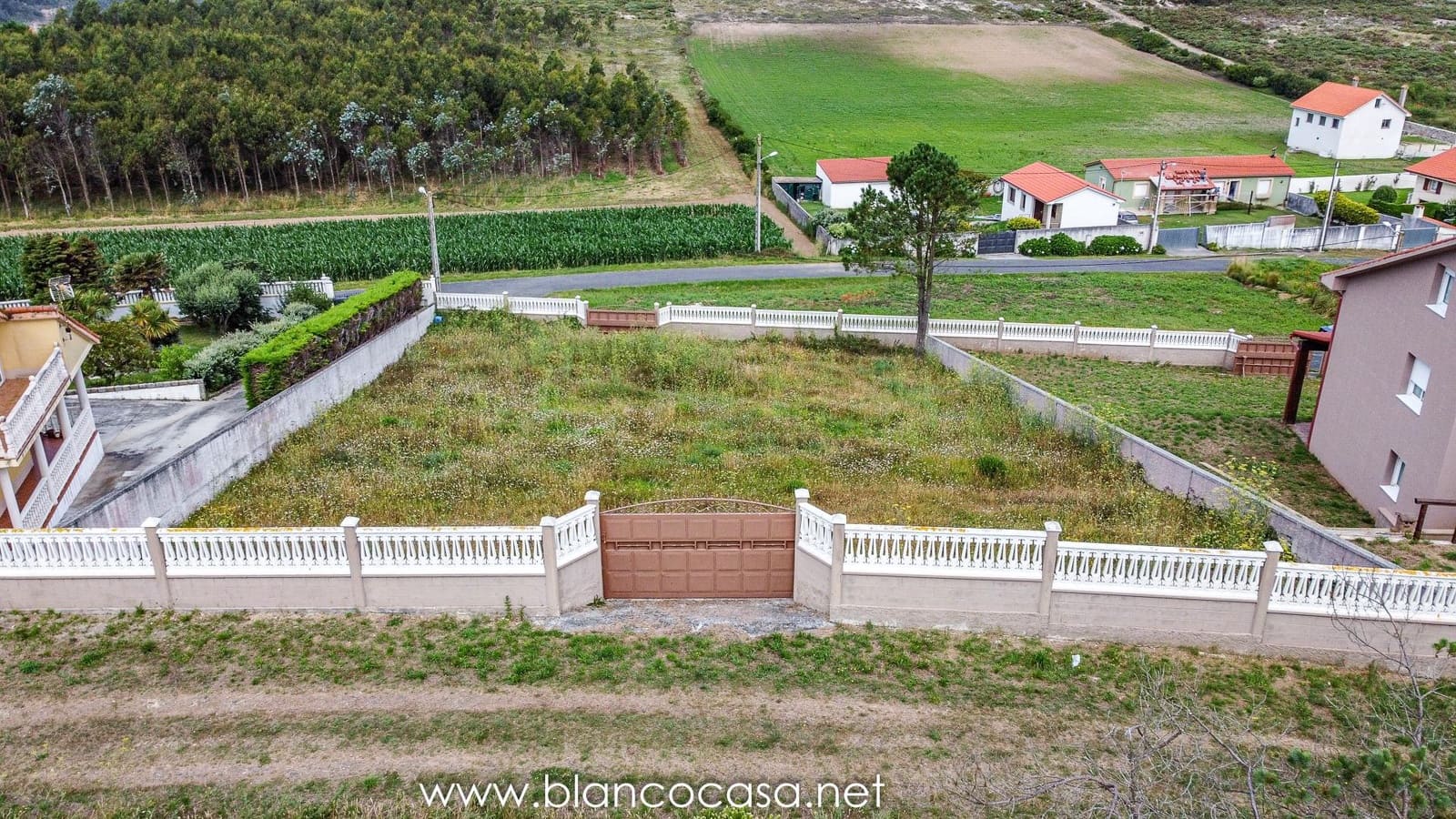 7 sypialnia Finka/Dom wiejski na sprzedaż w Malpica de Bergantinos z garażem - 294 000 € (Ref: 9383424)