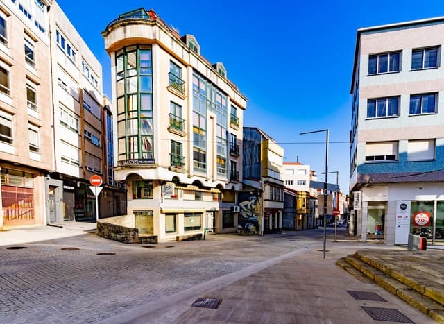 Kommersiell til salgs i Carballo - € 84 900 (Ref: 9383425)