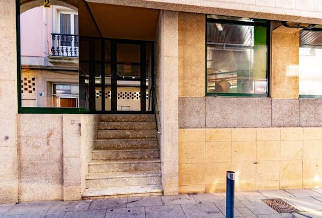 Kommersiell til salgs i Carballo - € 84 900 (Ref: 9383425)