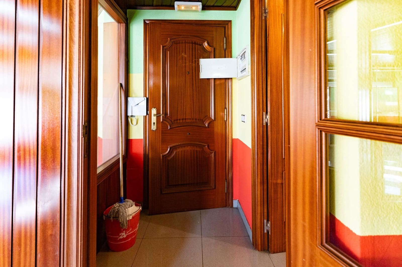 Commercieel te koop in Carballo - € 84.900 (Ref: 9383425)