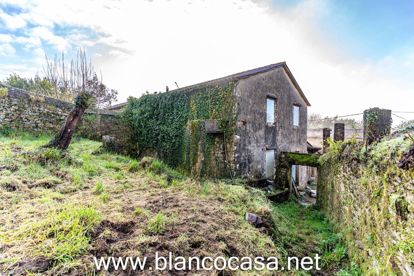 Finca/Casa Rural de 3 habitaciones en Cerceda en venta - 125.000 € (Ref: 9383426)