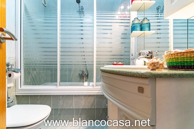 3 soverom Hus til salgs i Malpica de Bergantiños med garasje - € 245 000 (Ref: 9383427)