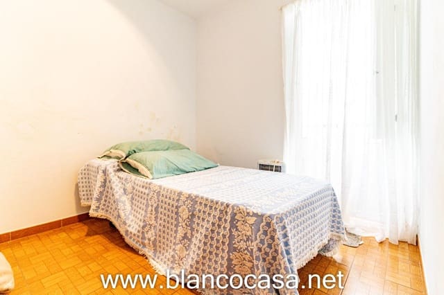 3 bedroom Townhouse for sale in Ponteceso - € 109,900 (Ref: 9383429)