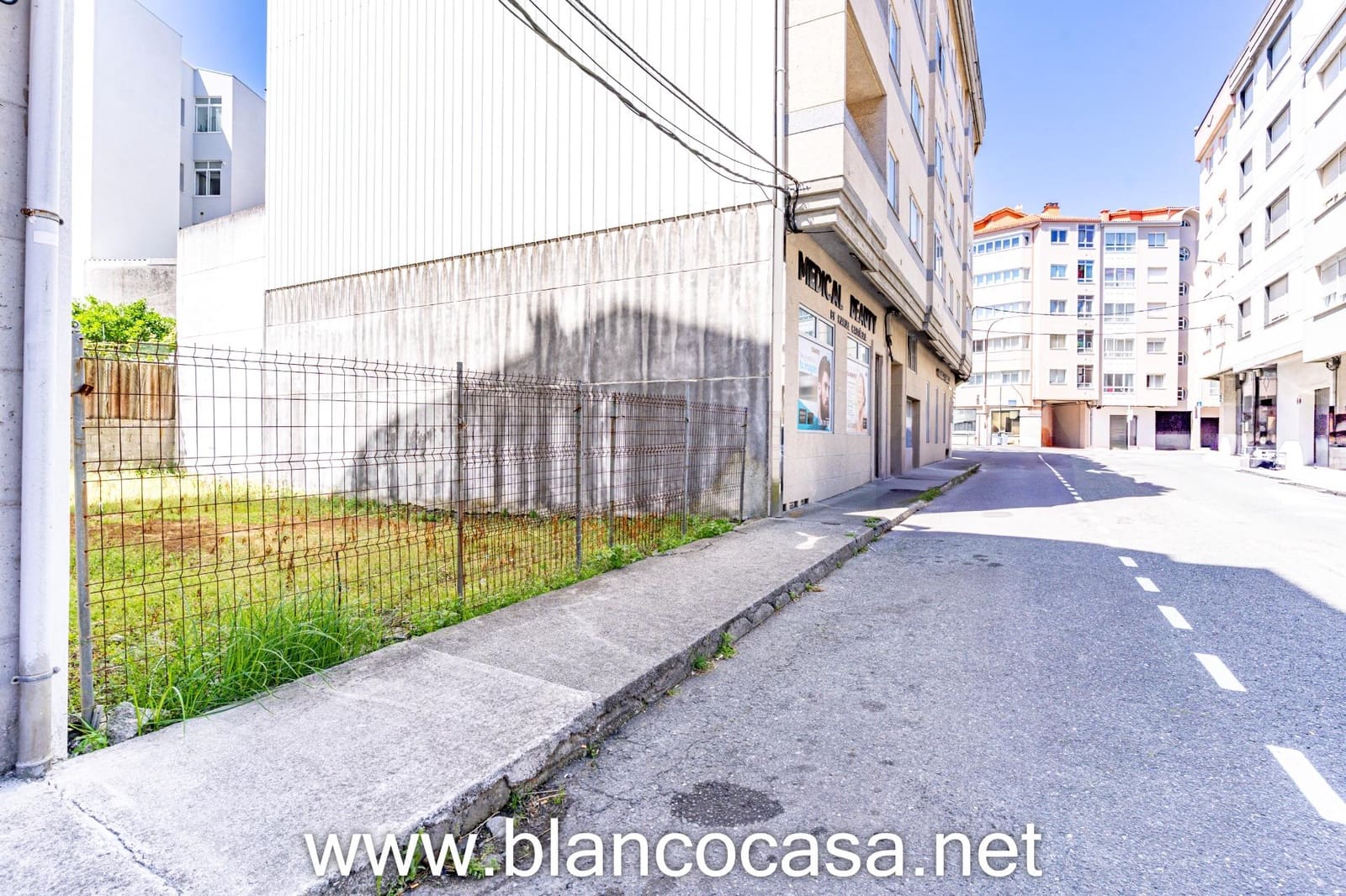 Byggetomt til salgs i Carballo - € 55 000 (Ref: 9383431)