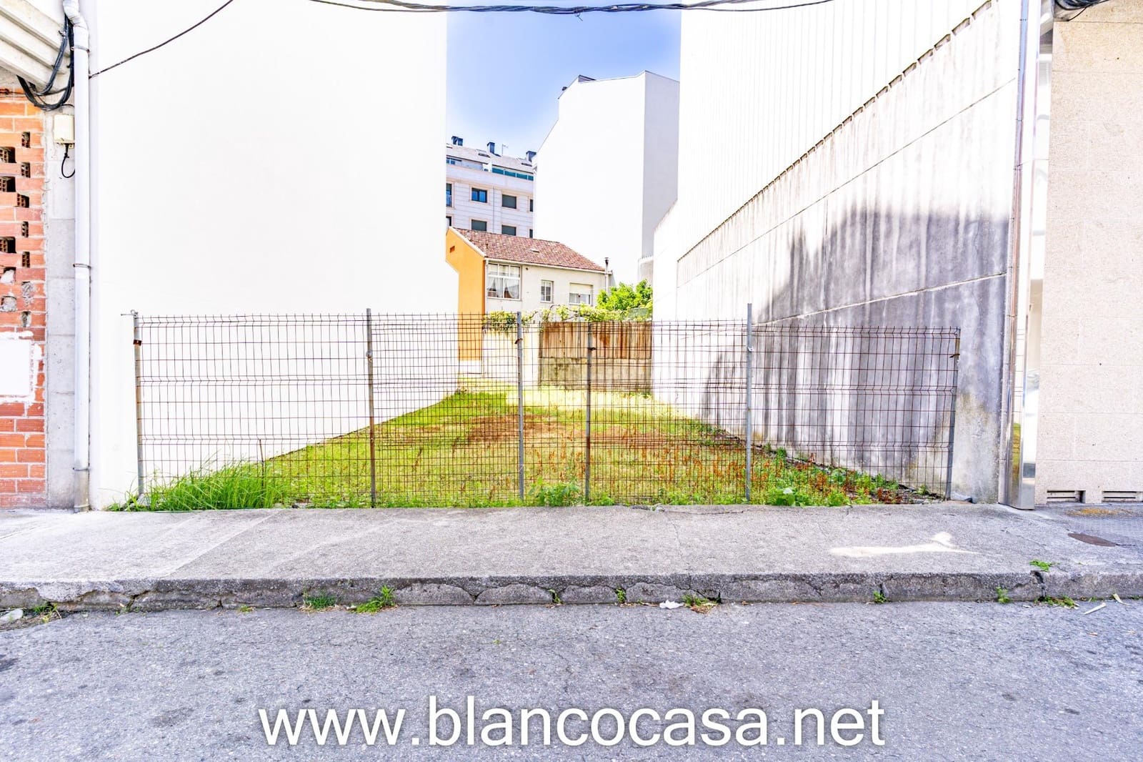 Byggetomt til salgs i Carballo - € 55 000 (Ref: 9383431)