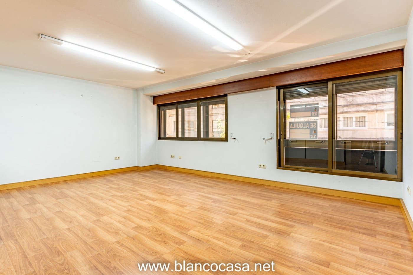Biuro na sprzedaż w Carballo - 94 000 € (Ref: 9383432)