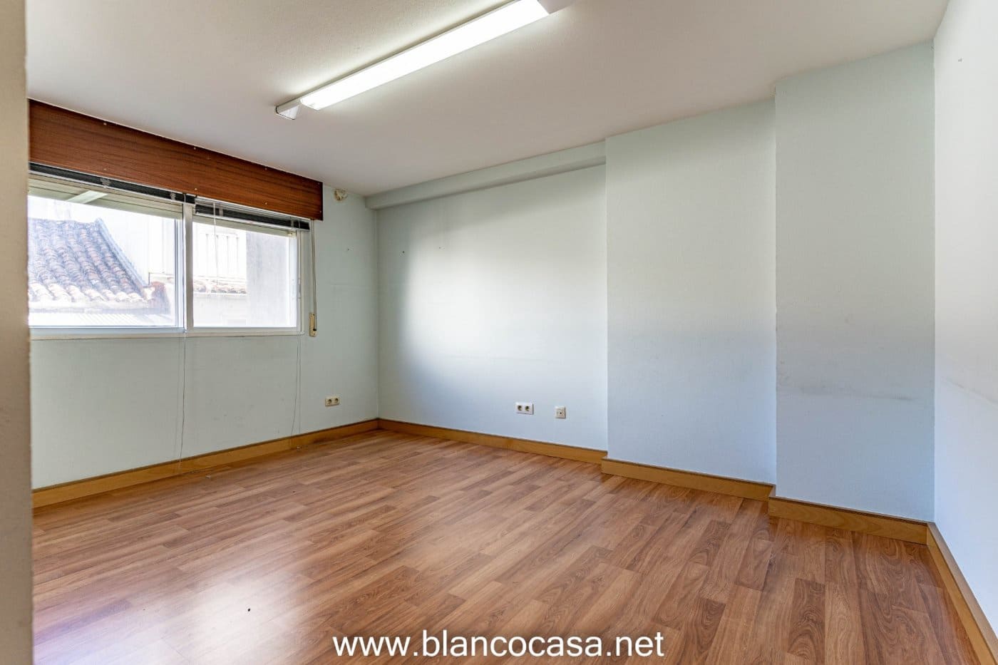 Biuro na sprzedaż w Carballo - 94 000 € (Ref: 9383432)
