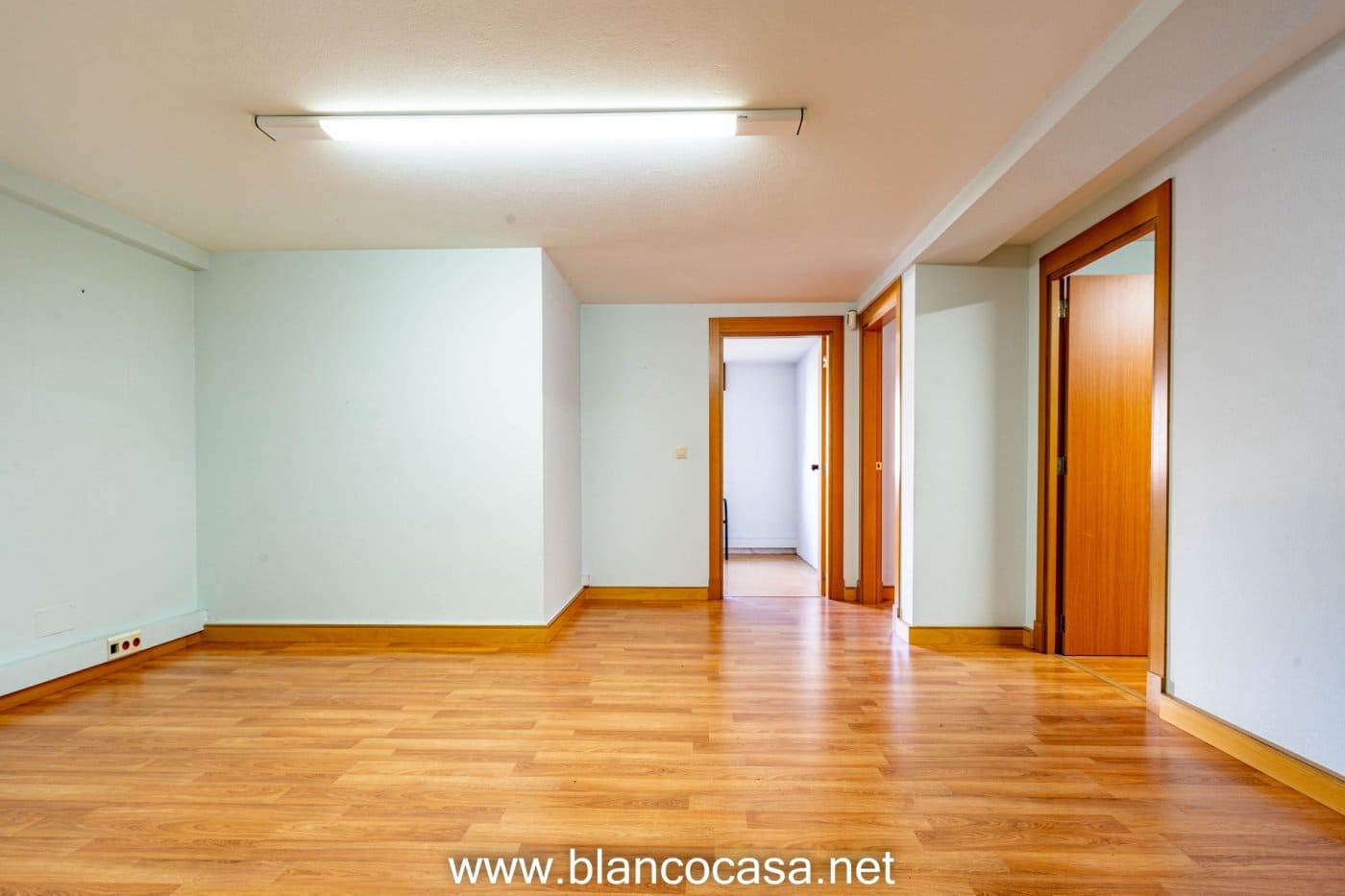 Biuro na sprzedaż w Carballo - 94 000 € (Ref: 9383432)