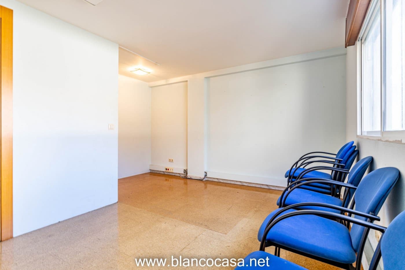 Biuro na sprzedaż w Carballo - 94 000 € (Ref: 9383432)