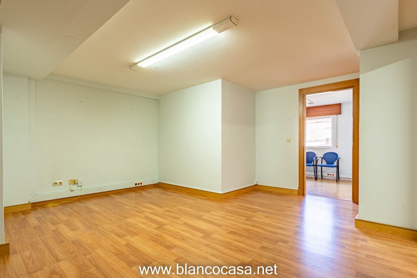 Biuro na sprzedaż w Carballo - 94 000 € (Ref: 9383432)