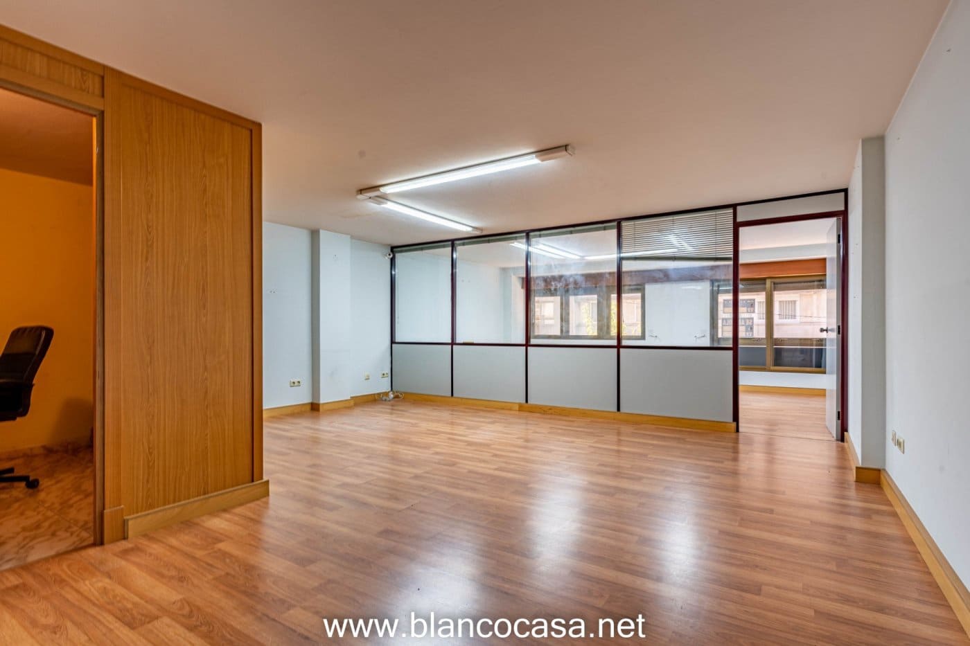 Biuro na sprzedaż w Carballo - 94 000 € (Ref: 9383432)