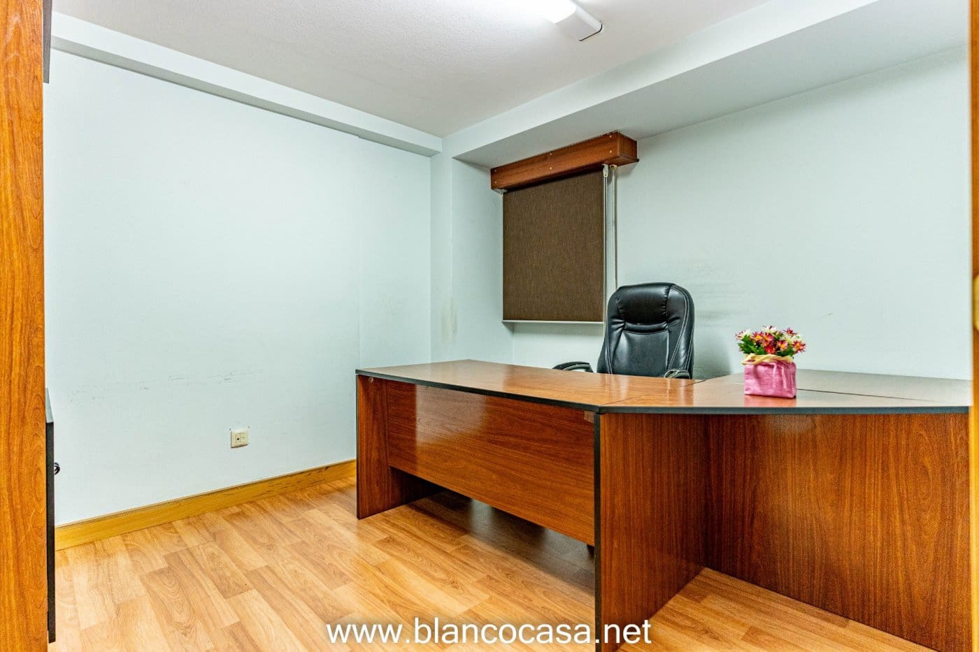 Biuro na sprzedaż w Carballo - 94 000 € (Ref: 9383432)