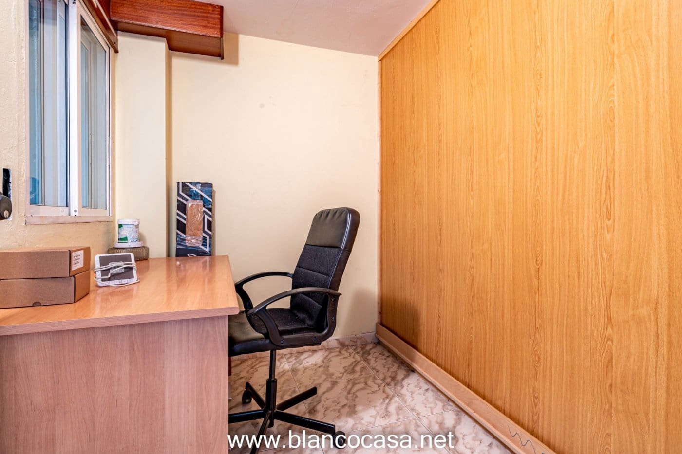 Biuro na sprzedaż w Carballo - 94 000 € (Ref: 9383432)