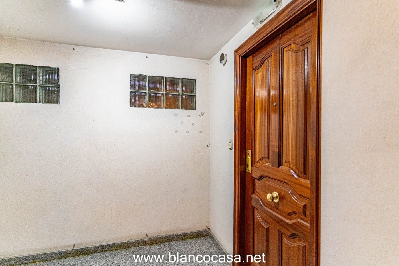 Biuro na sprzedaż w Carballo - 94 000 € (Ref: 9383432)